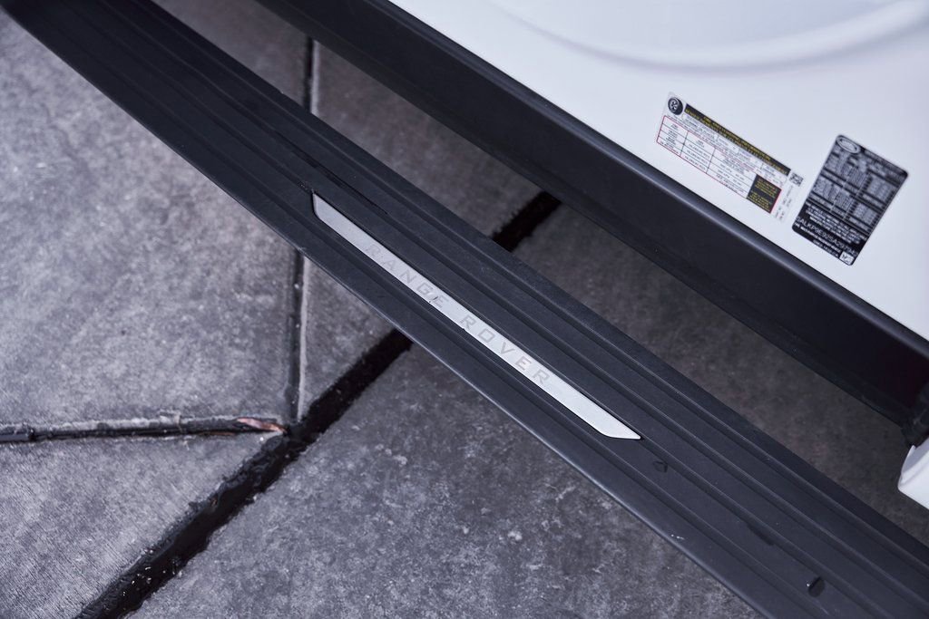 Used 2025 Land Rover Range Rover SE image 34