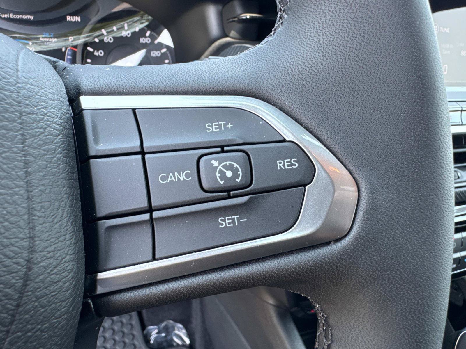 New 2026 Jeep Compass Latitude AWD/4WD image 29