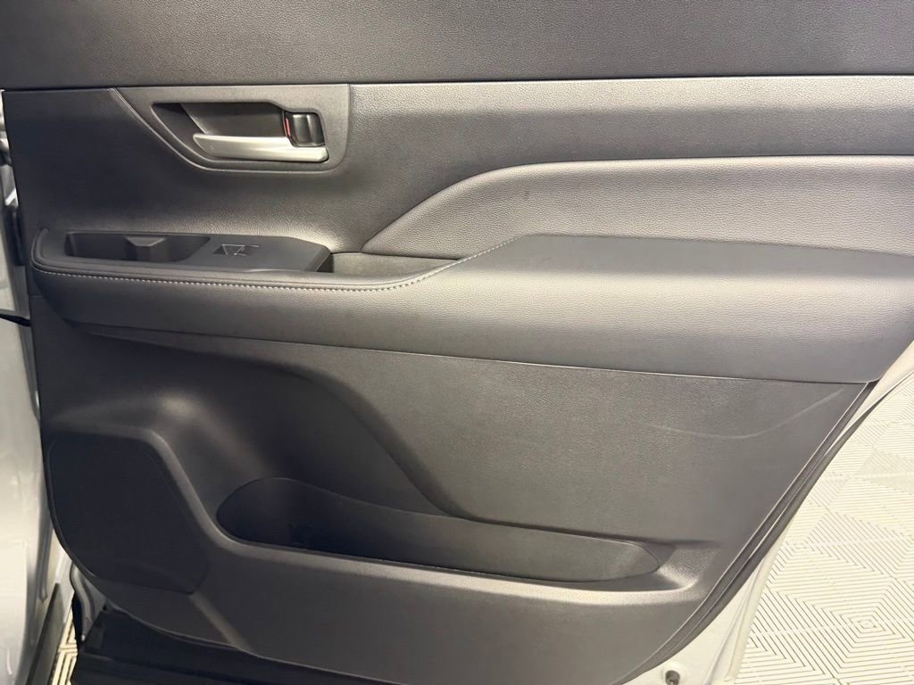 Used 2025 Toyota Grand Highlander FWD image 29