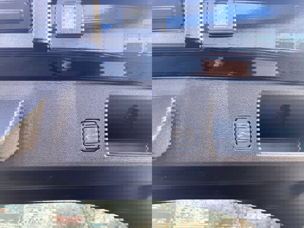 New 2026 Chevrolet Equinox EV LT image 26