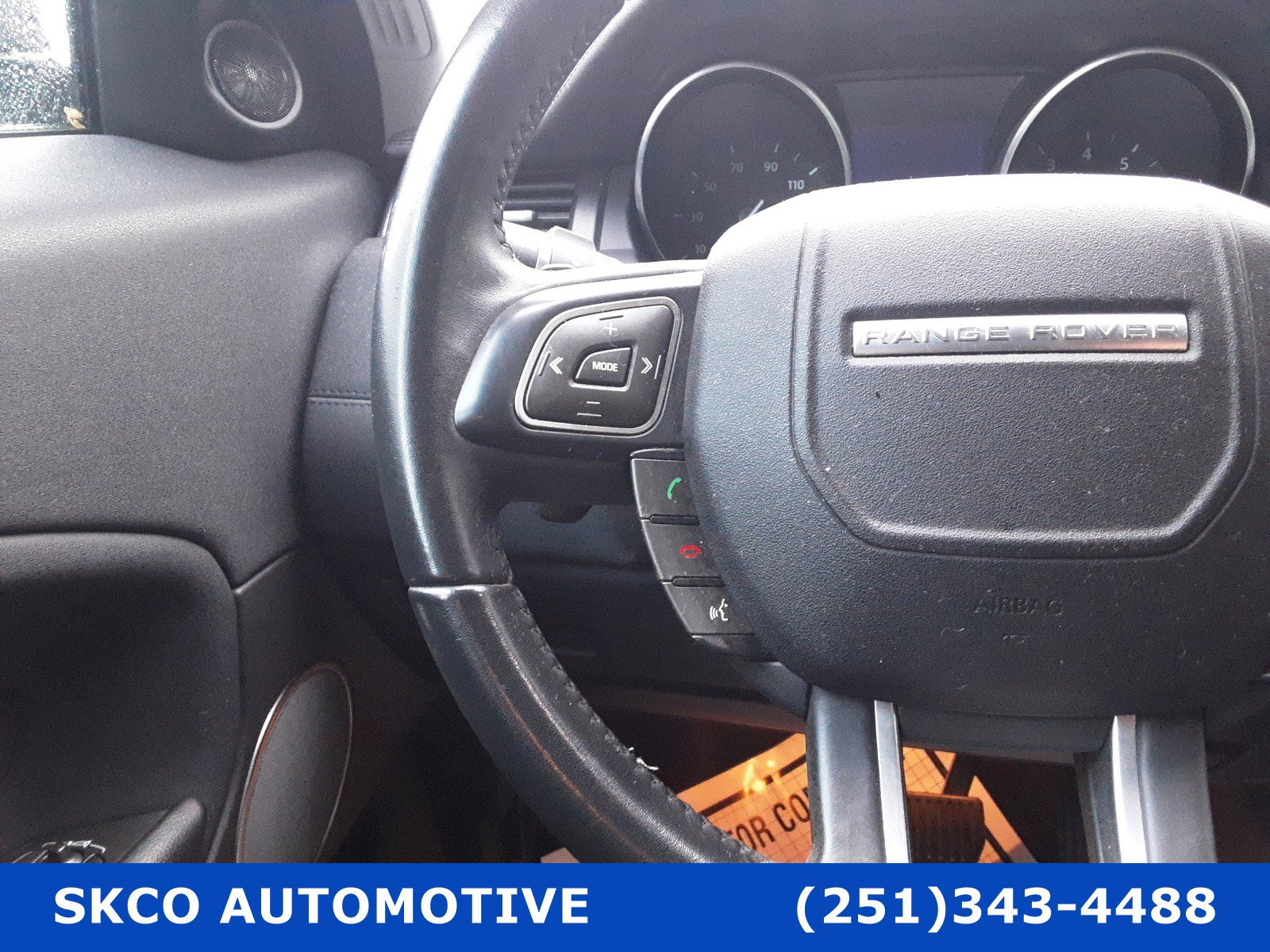 Used 2019 Land Rover Range Rover Evoque SE image 19