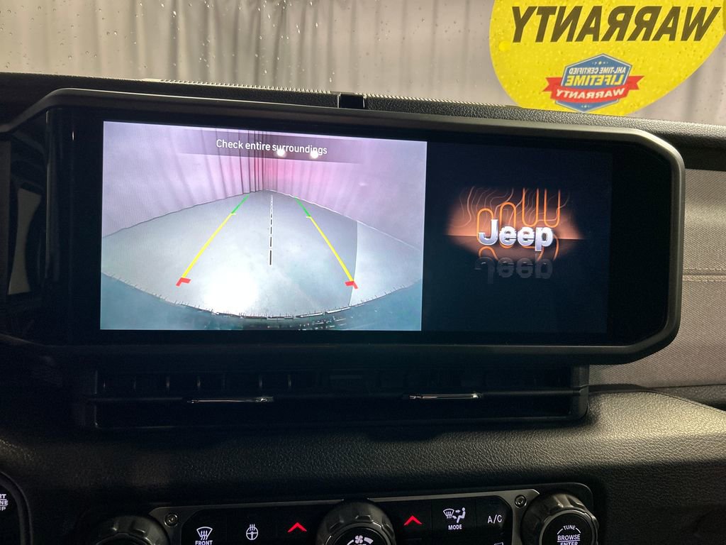 Used 2025 Jeep Wrangler Willys 4xe image 18