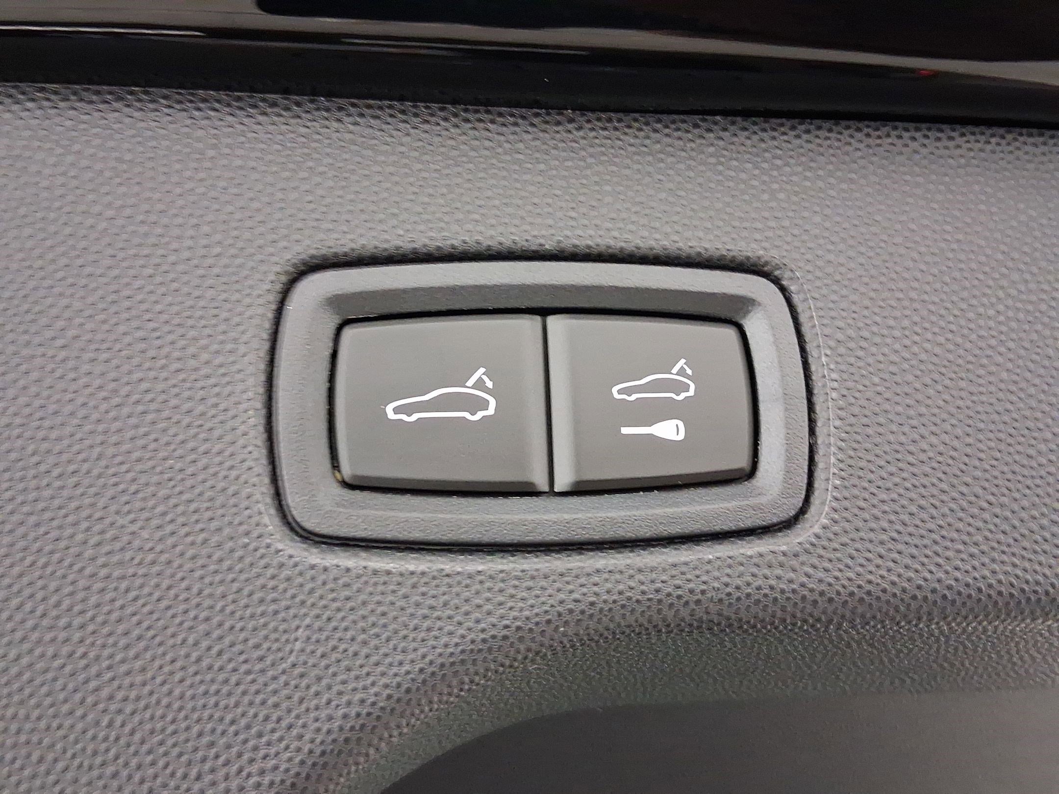 New 2025 Porsche Macan Electric image 34