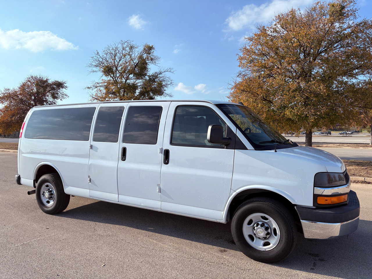 Used 2016 Chevrolet Express 3500 LT w/ LT Preferred Equipment Group image 42