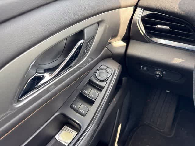Used 2019 Chevrolet Traverse LS FWD image 22