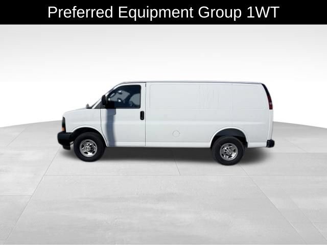 Certified 2026 Chevrolet Express 3500 w/ Driver Convenience Package RWD image 4