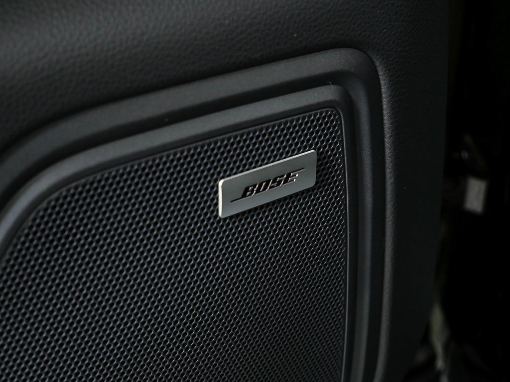 New 2026 Porsche Macan image 8