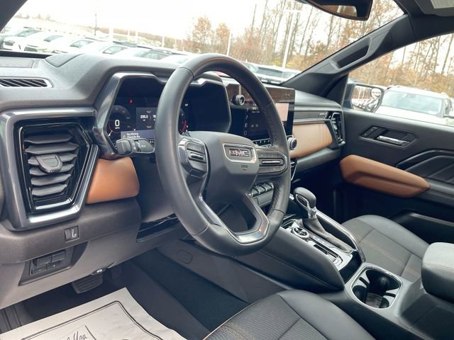 Used 2024 GMC Canyon AT4 image 10