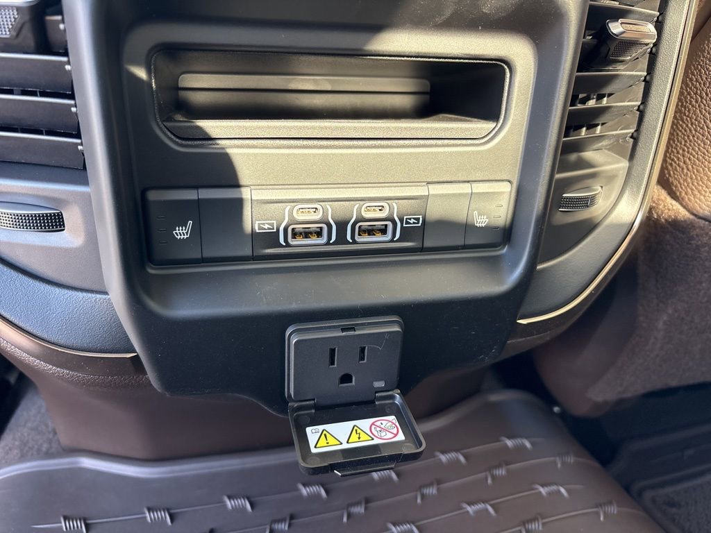 New 2026 RAM 3500 Longhorn image 38