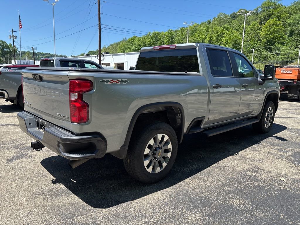 Used 2024 Chevrolet Silverado 2500 Custom w/ Custom Convenience Package AWD/4WD image 4