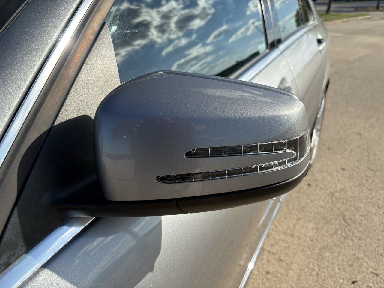 Used 2010 Mercedes-Benz C 300 Sedan image 18