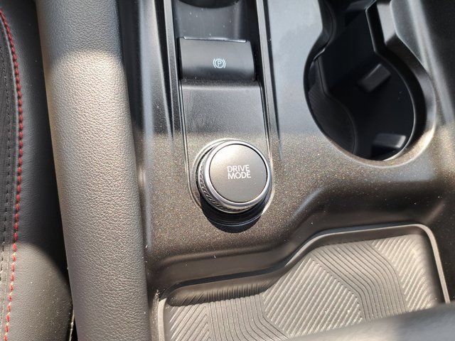 Used 2025 Ford Explorer ST-Line w/ Premium Package RWD image 18