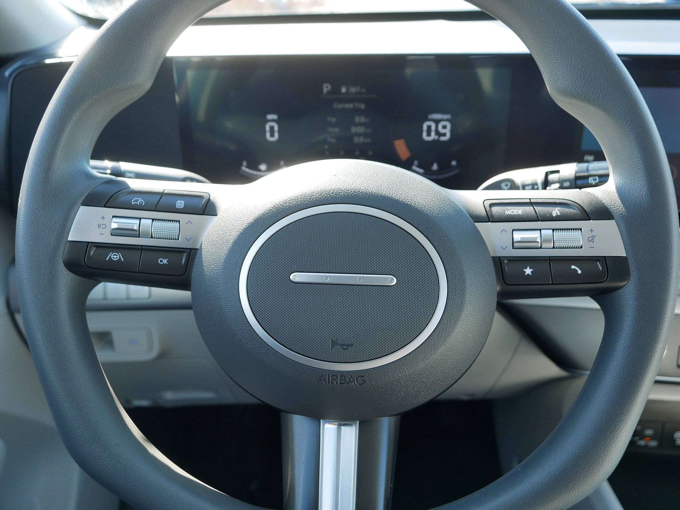 Used 2024 Hyundai Kona SE image 25