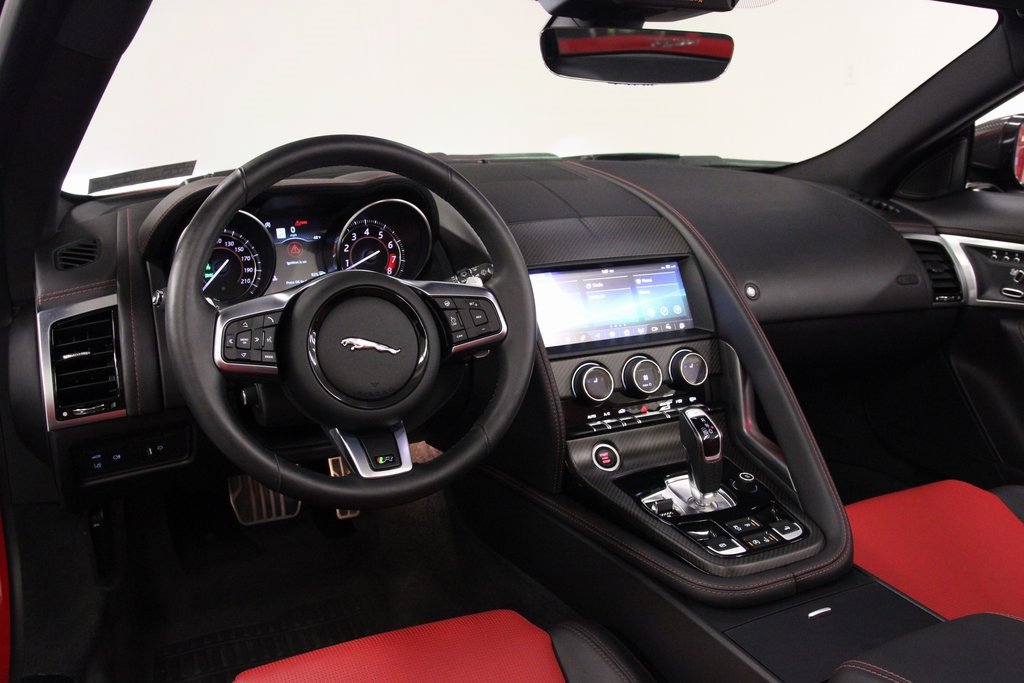 Used 2020 Jaguar F-TYPE R image 2