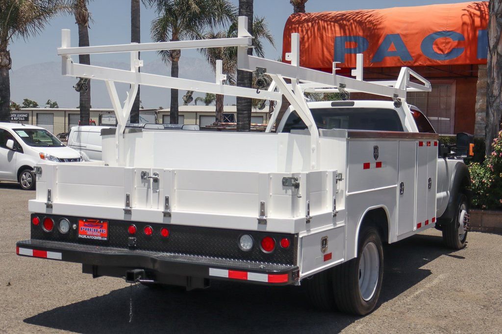 Used 2016 Ford F550 2WD Regular Cab Super Duty image 9