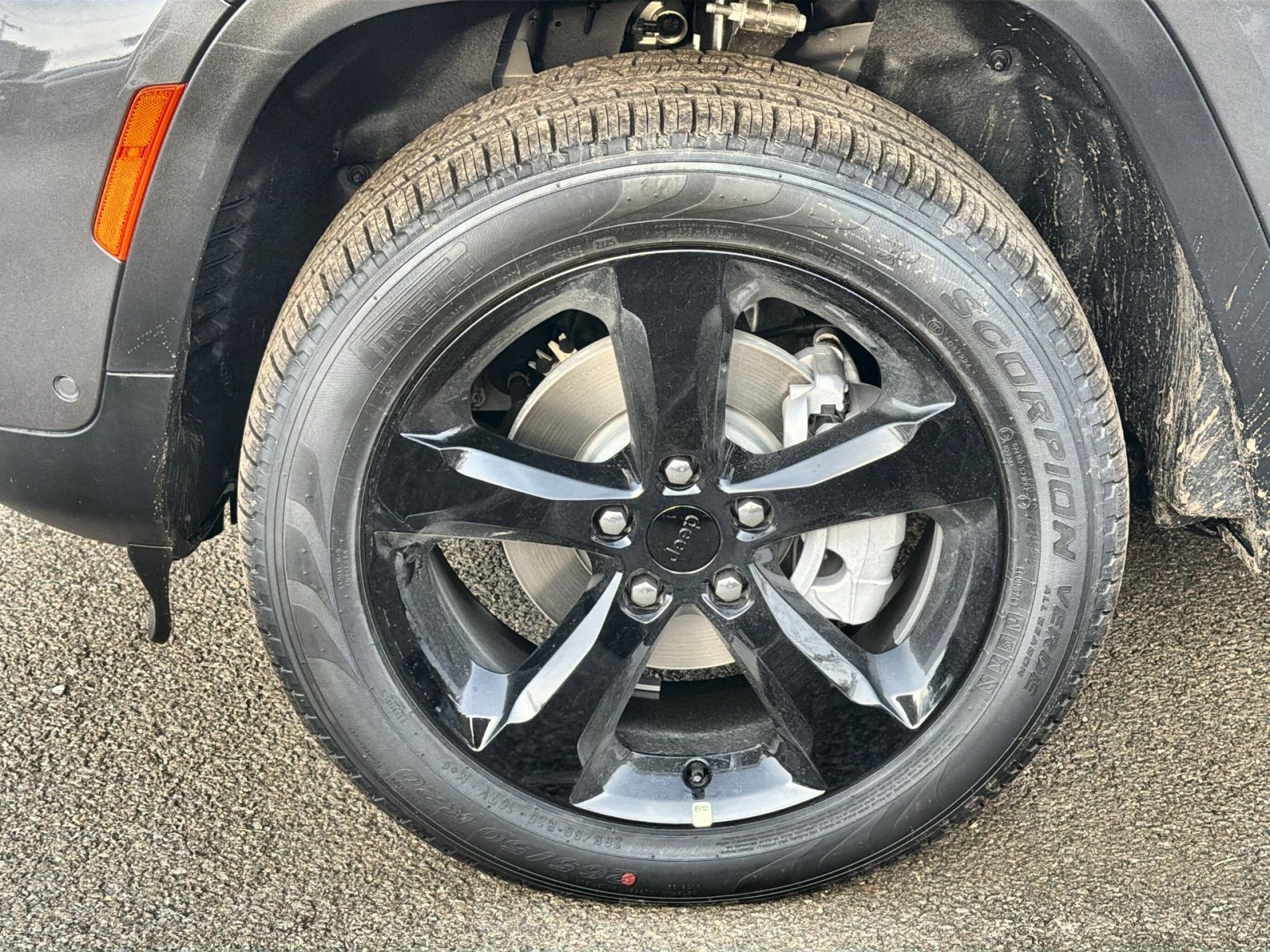 New 2025 Jeep Grand Cherokee Limited w/ Luxury Tech Group II image 12