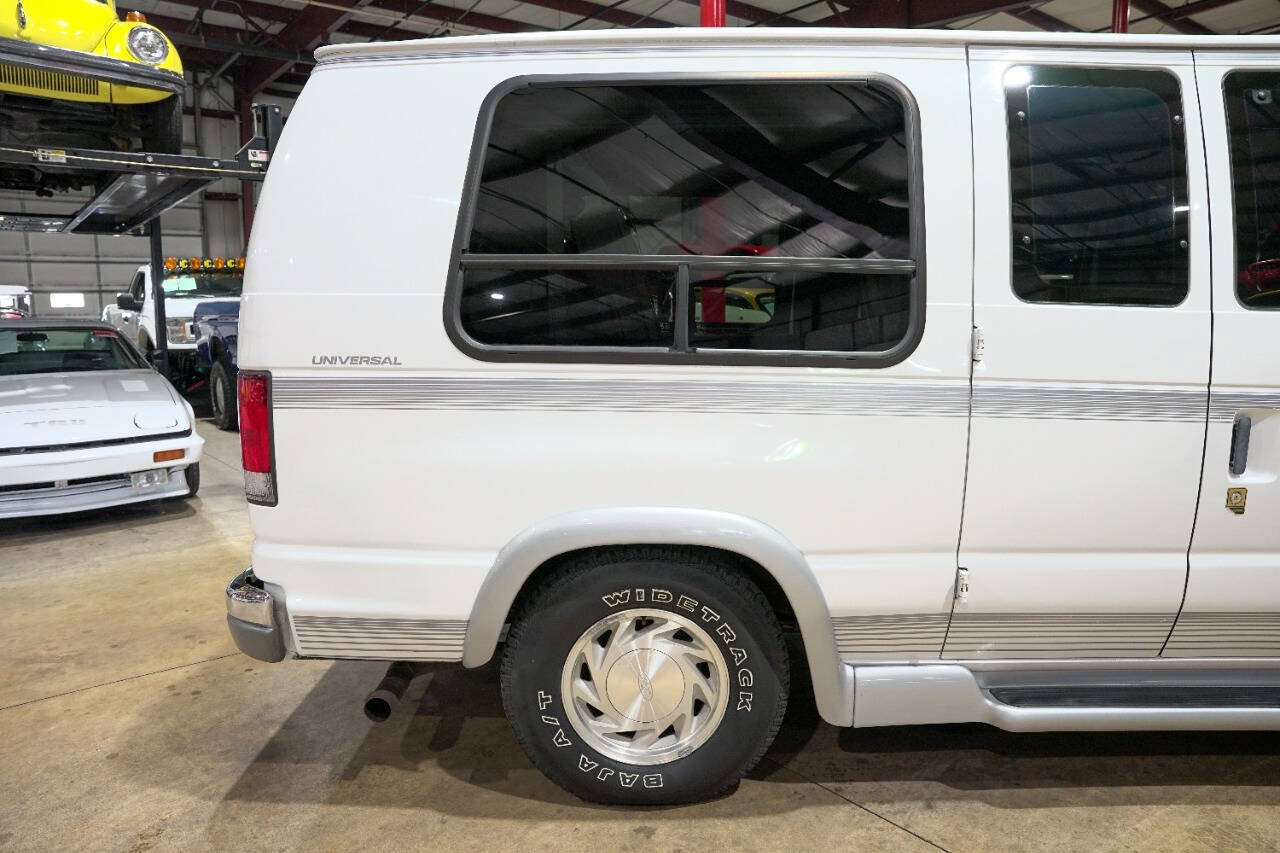 Used 1999 Ford E-150 and Econoline 150 RWD image 9