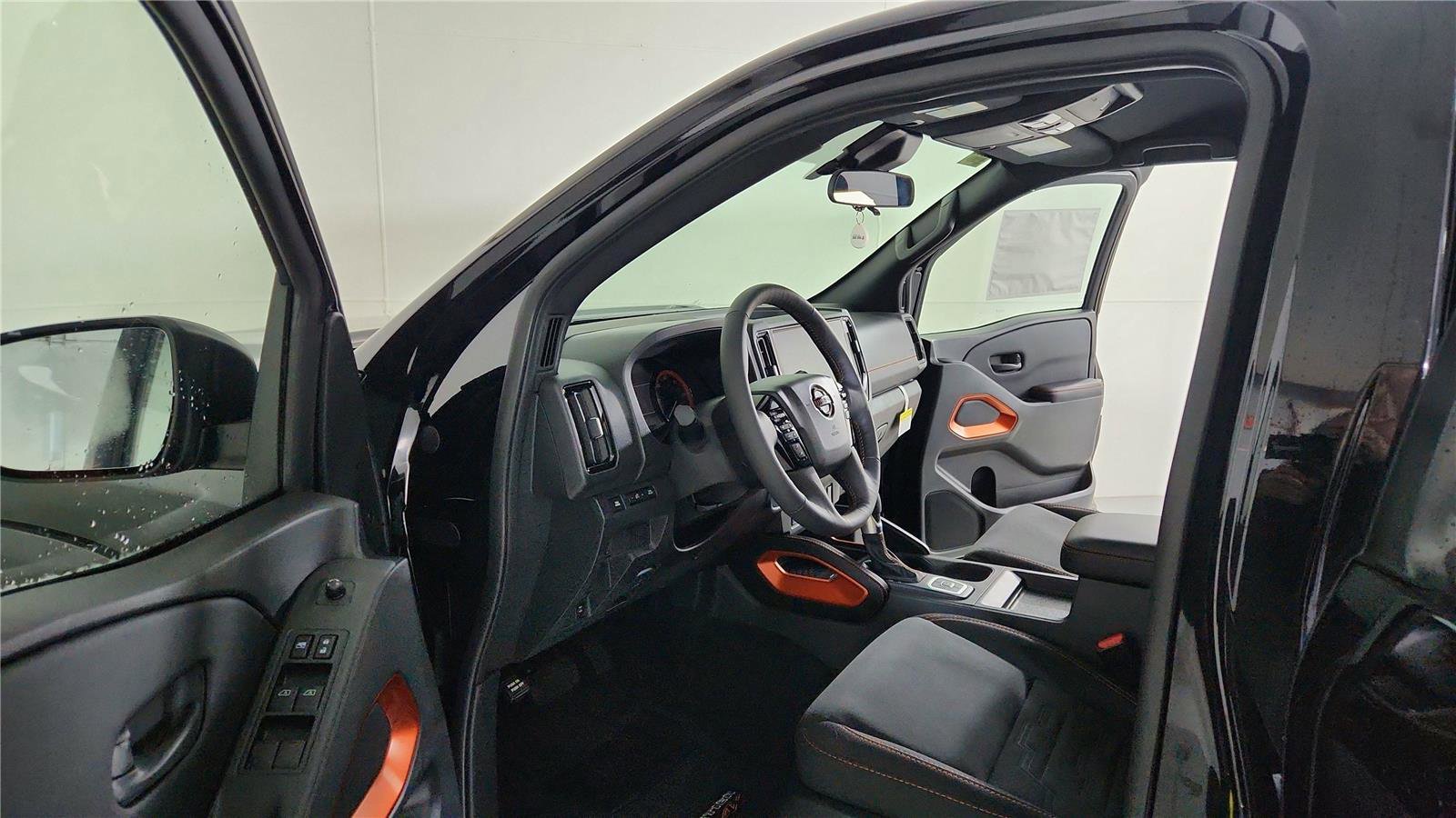 New 2026 Nissan Frontier PRO-4X w/ Tow Package image 9