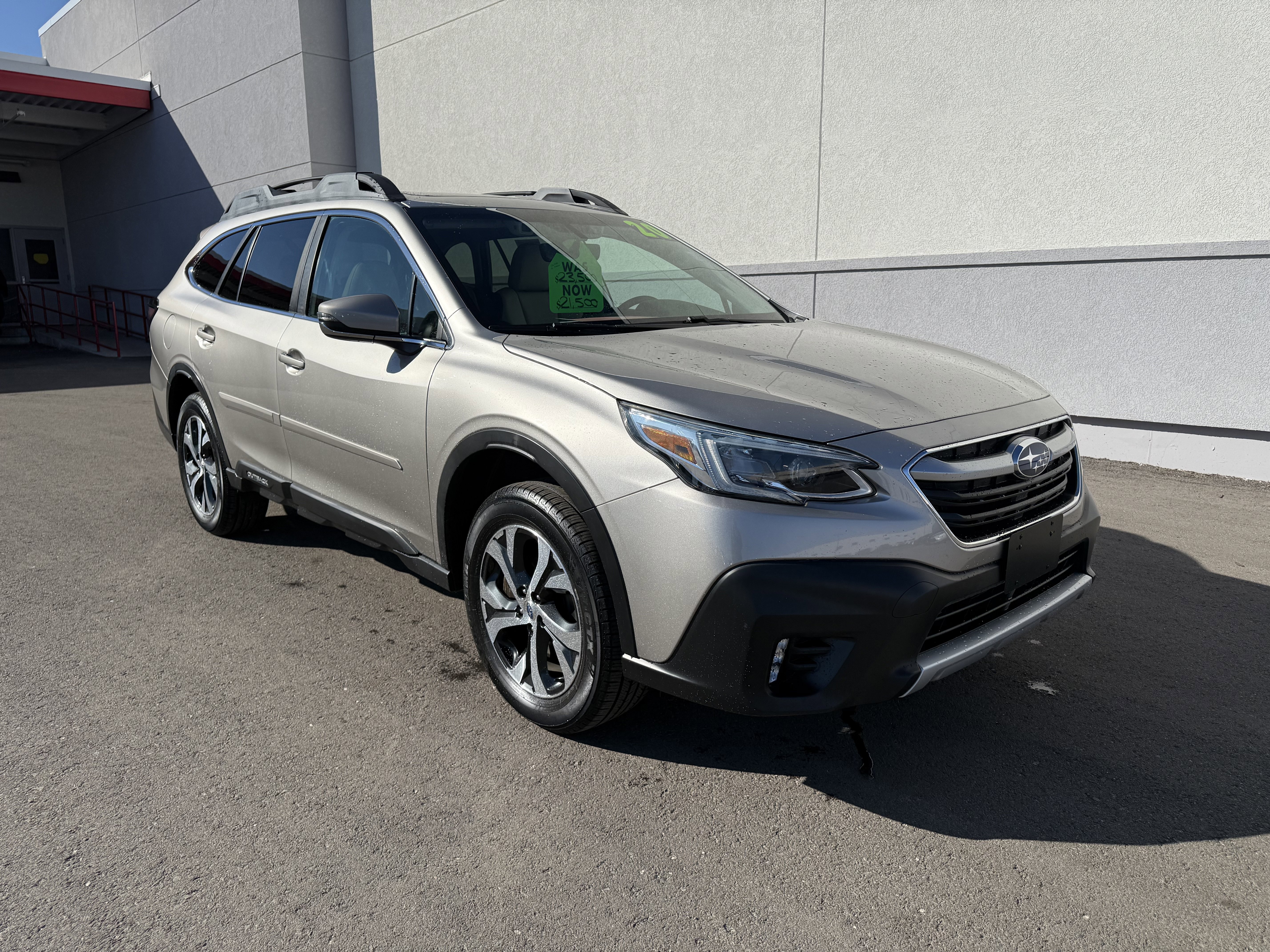 Used 2020 Subaru Outback Limited image 2