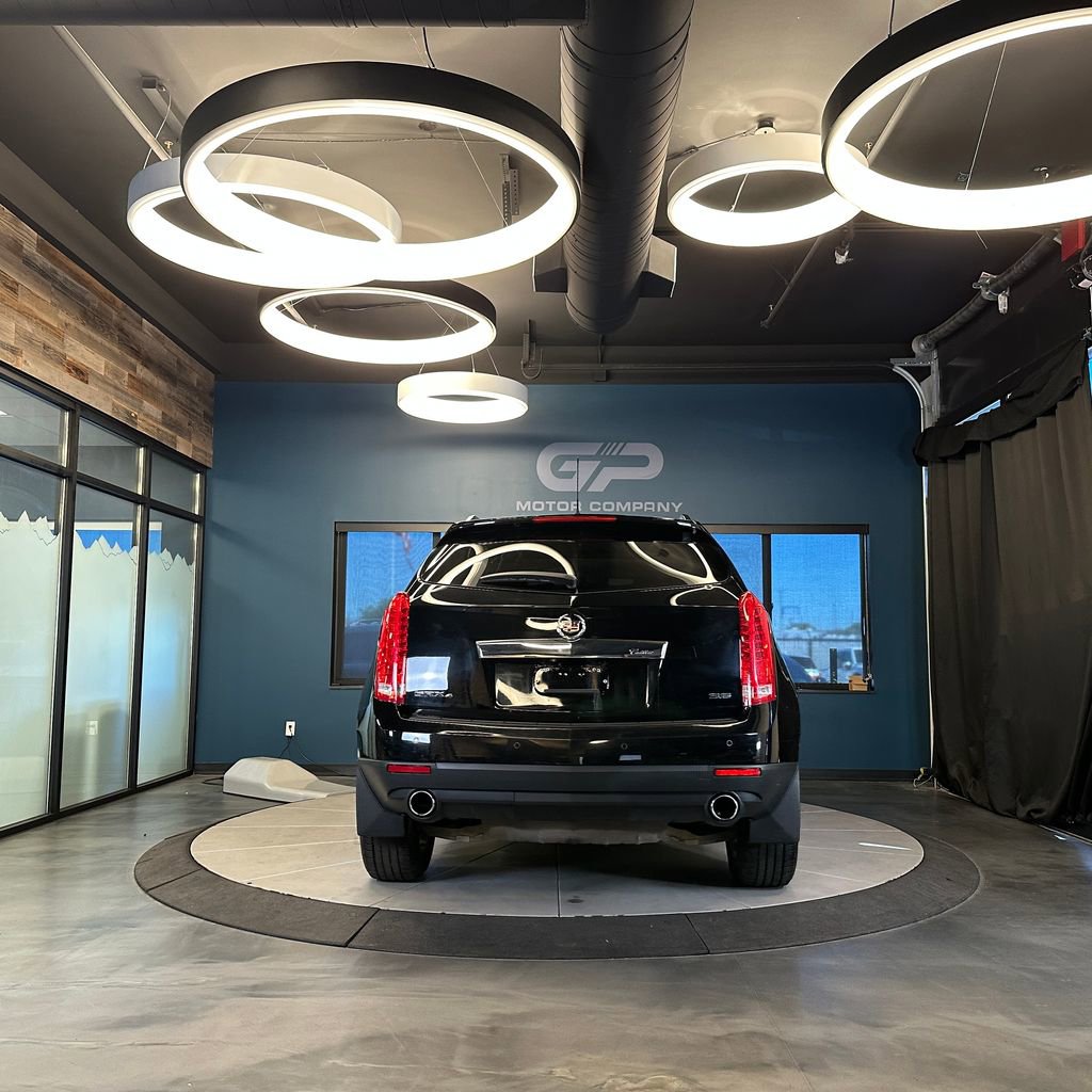 Used 2015 Cadillac SRX Luxury w/ Driver Awareness Package AWD/4WD image 4
