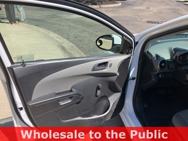 Used 2016 Chevrolet Sonic LS image 10