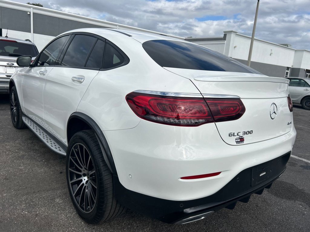 Used 2022 Mercedes-Benz GLC 300 4MATIC Coupe image 5