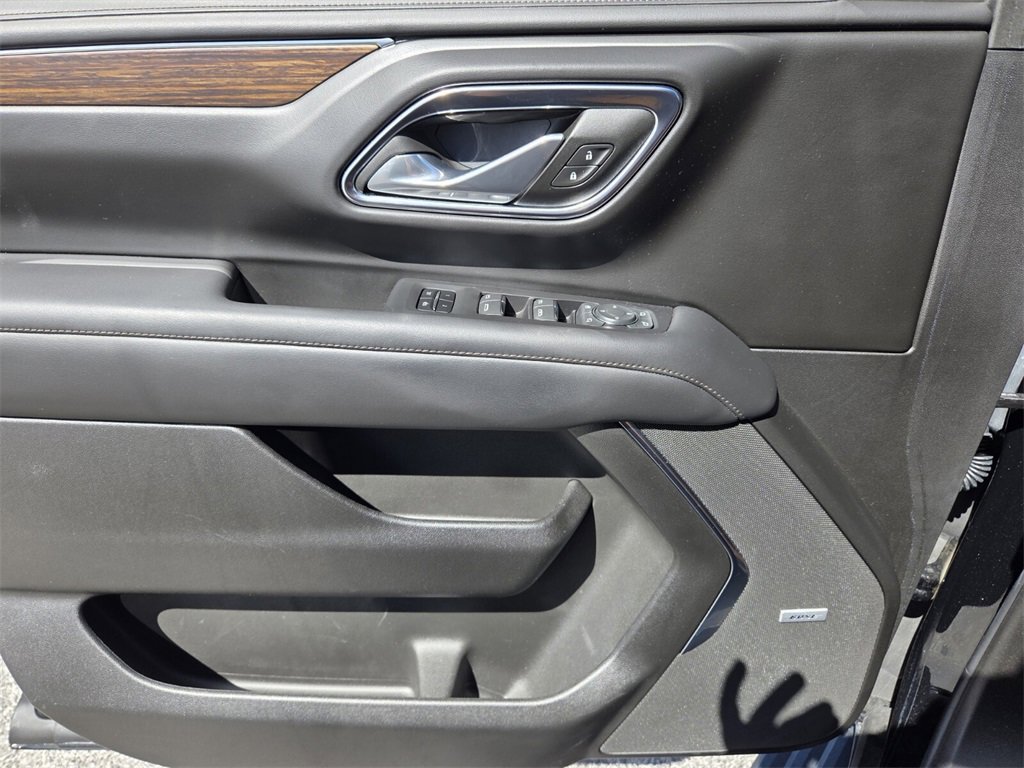 Used 2024 Chevrolet Tahoe High Country image 23