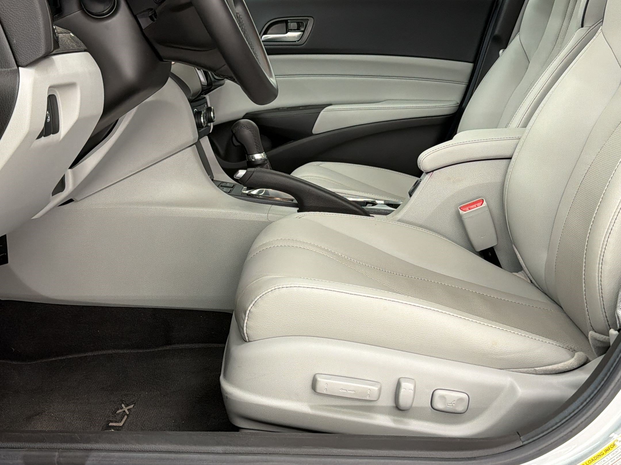 Used 2022 Acura ILX w/ Premium Package FWD image 16
