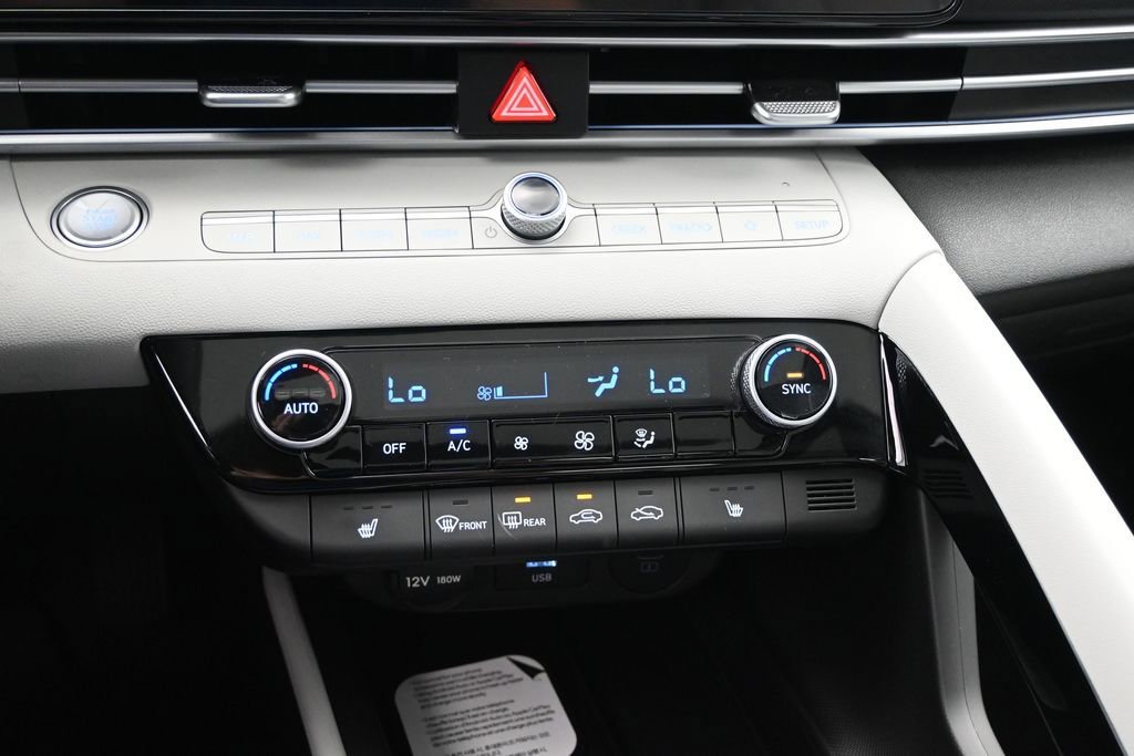 New 2026 Hyundai Elantra Limited FWD image 17