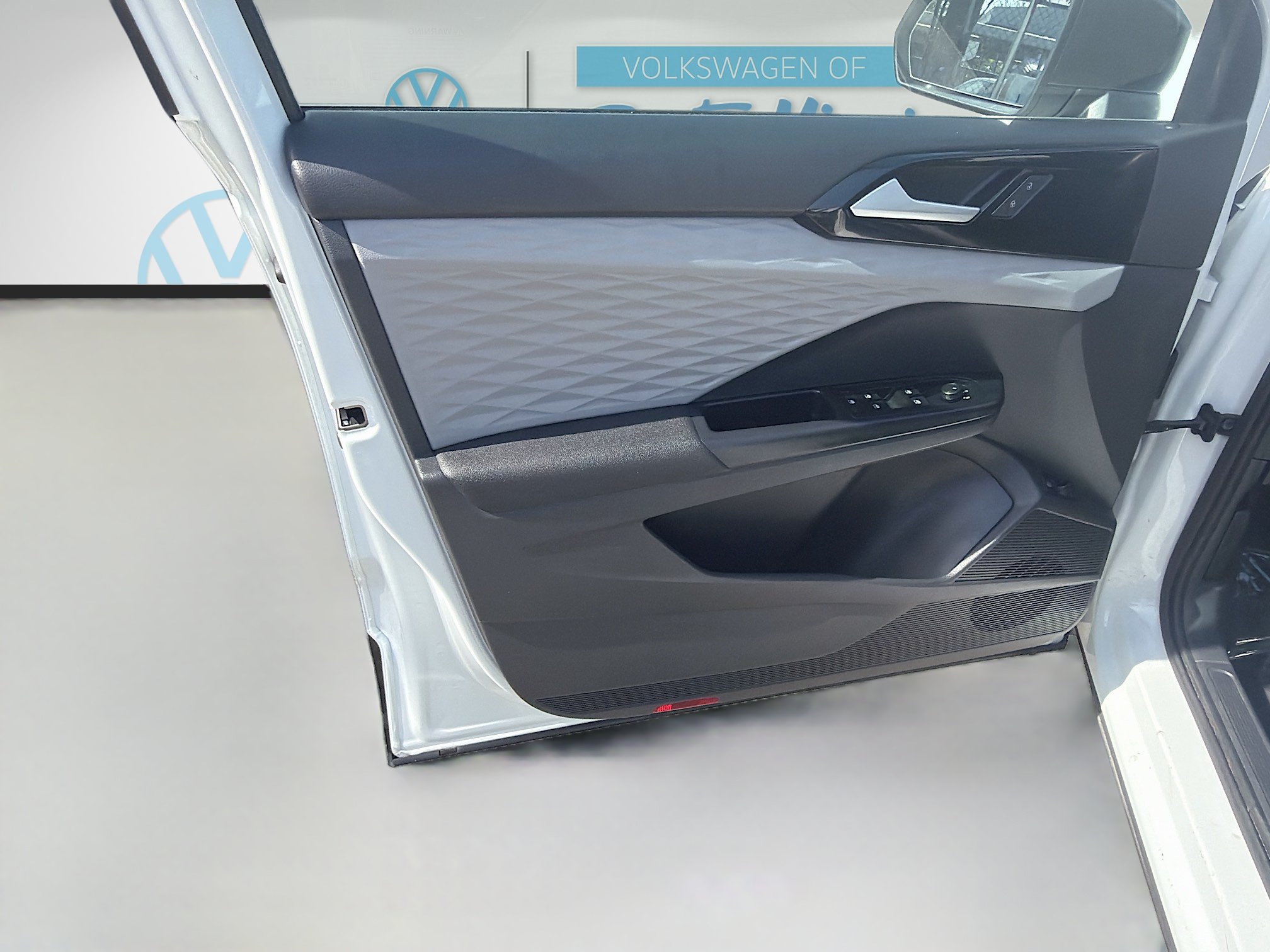 Used 2023 Volkswagen Taos S FWD image 19