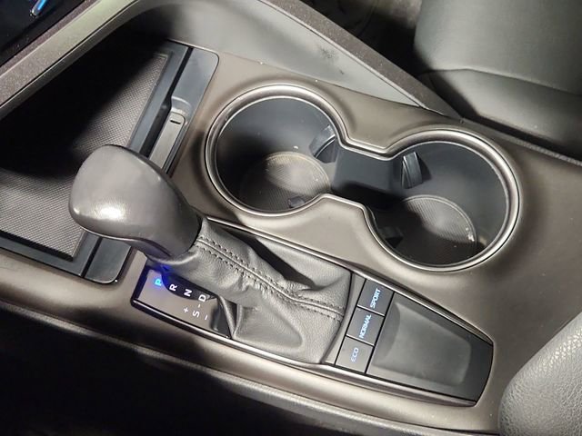 Used 2022 Toyota Camry SE w/ Convenience Package FWD image 15