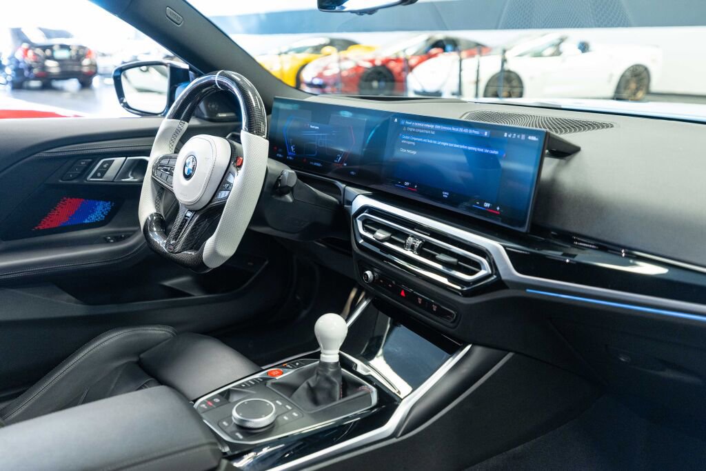 Used 2023 BMW M2 w/ Lighting Package image 10