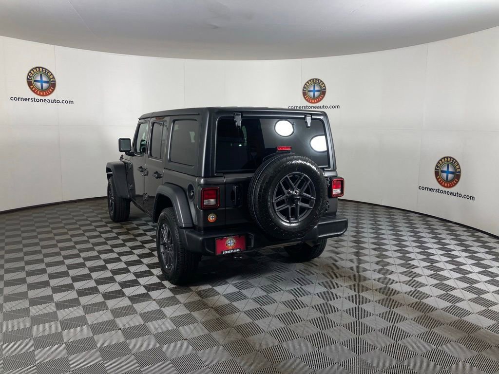 Used 2025 Jeep Wrangler Sport S image 21
