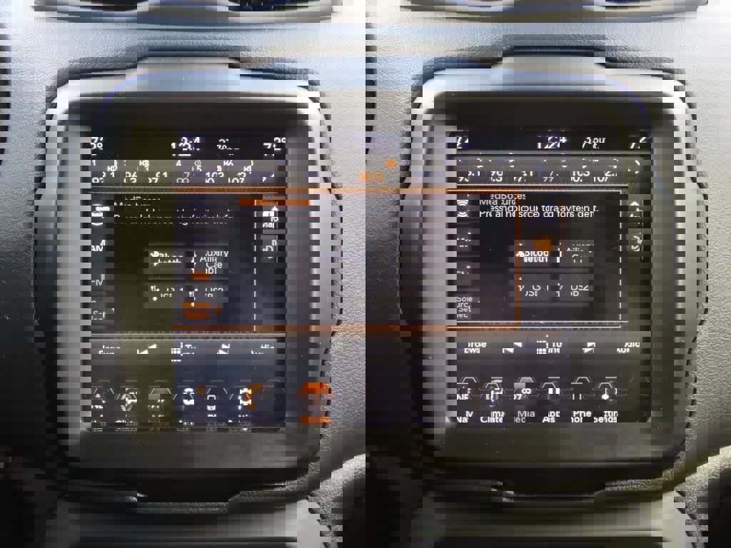 Used 2022 Jeep Renegade Latitude image 21