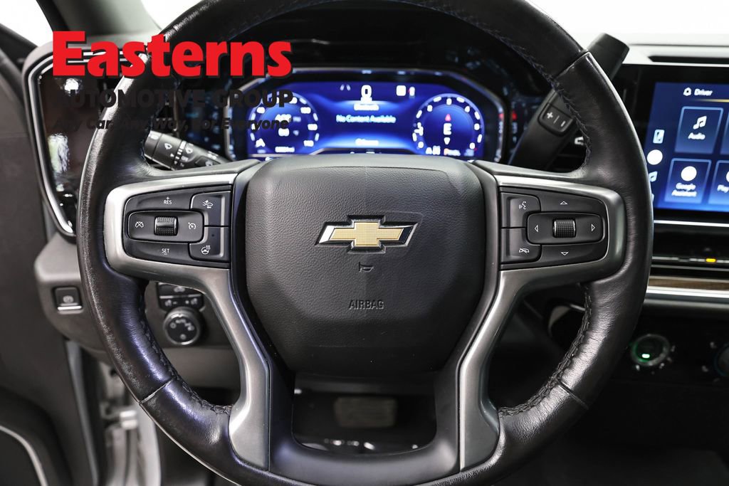 Used 2022 Chevrolet Silverado 1500 LT AWD/4WD image 10