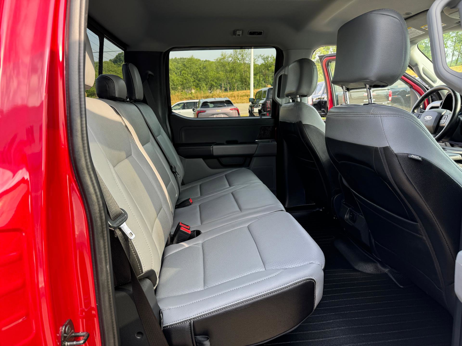 Used 2022 Ford F150 XLT w/ Equipment Group 302A High image 34