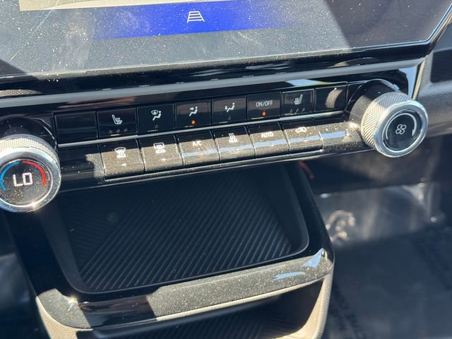 New 2027 Chevrolet Bolt LT w/ Comfort Package FWD image 14