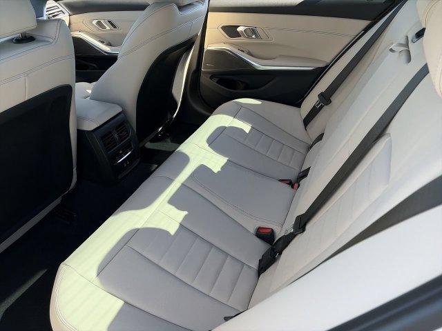 Used 2026 BMW 330i Sedan w/ M Sport Package RWD image 16