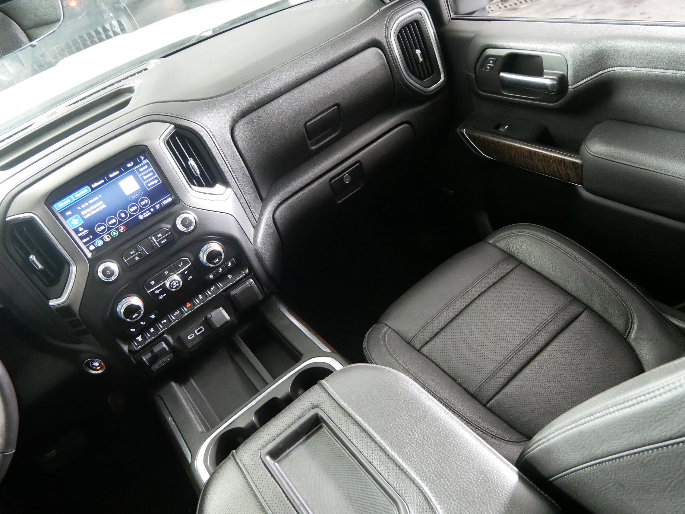 Certified 2021 GMC Sierra 3500 Denali w/ Denali Ultimate Package image 11