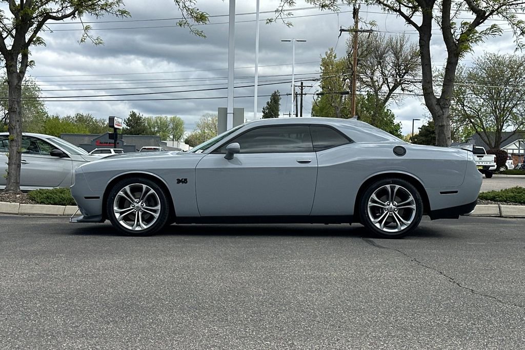 Used 2020 Dodge Challenger R/T RWD image 7