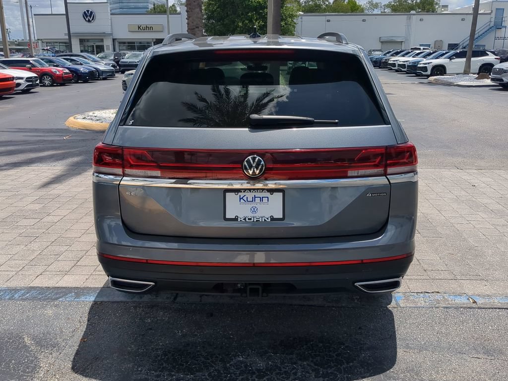 Used 2024 Volkswagen Atlas SE AWD/4WD image 5