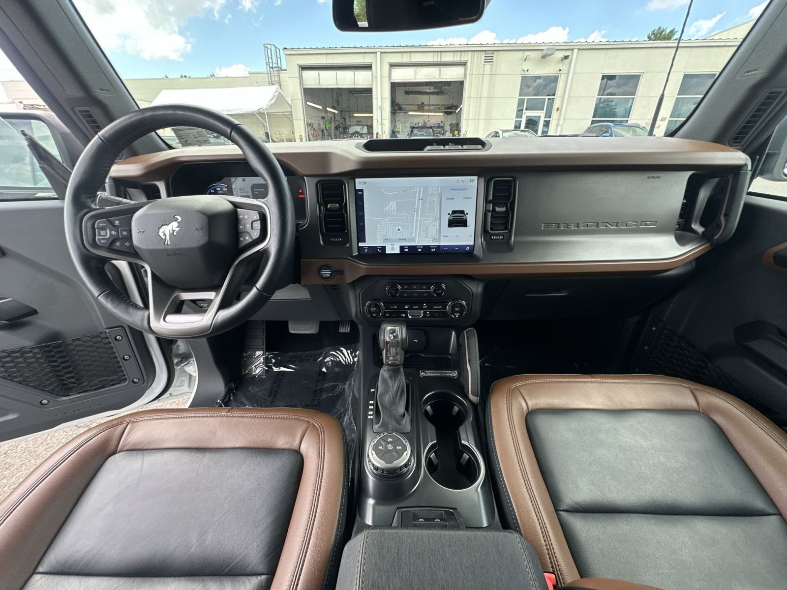 Used 2024 Ford Bronco Outer Banks AWD/4WD image 39