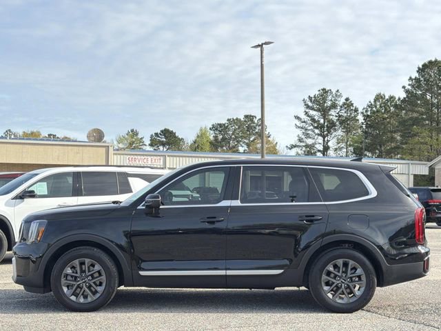 Used 2025 Kia Telluride LX image 14