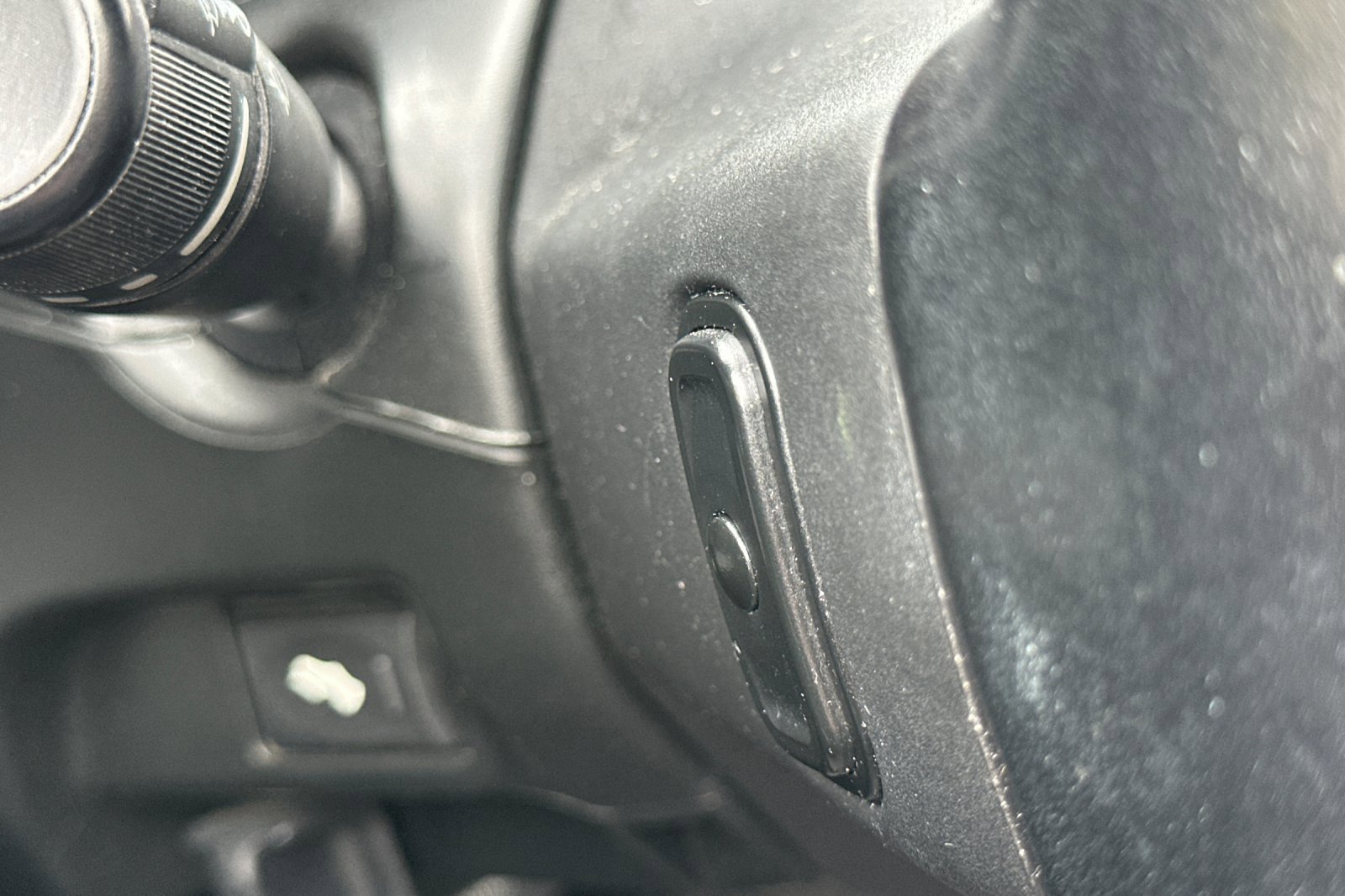 Used 2017 RAM 1500 Laramie image 34