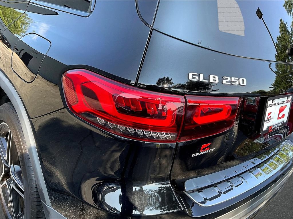 Used 2023 Mercedes-Benz GLB 250 image 19