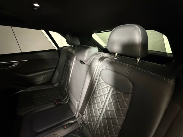 Used 2022 Audi SQ8 Prestige image 26
