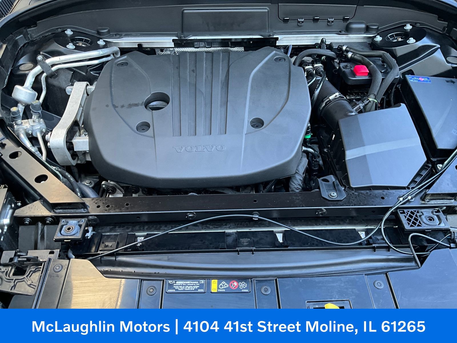 Certified 2023 Volvo XC60 B5 Plus w/ Climate Package image 17