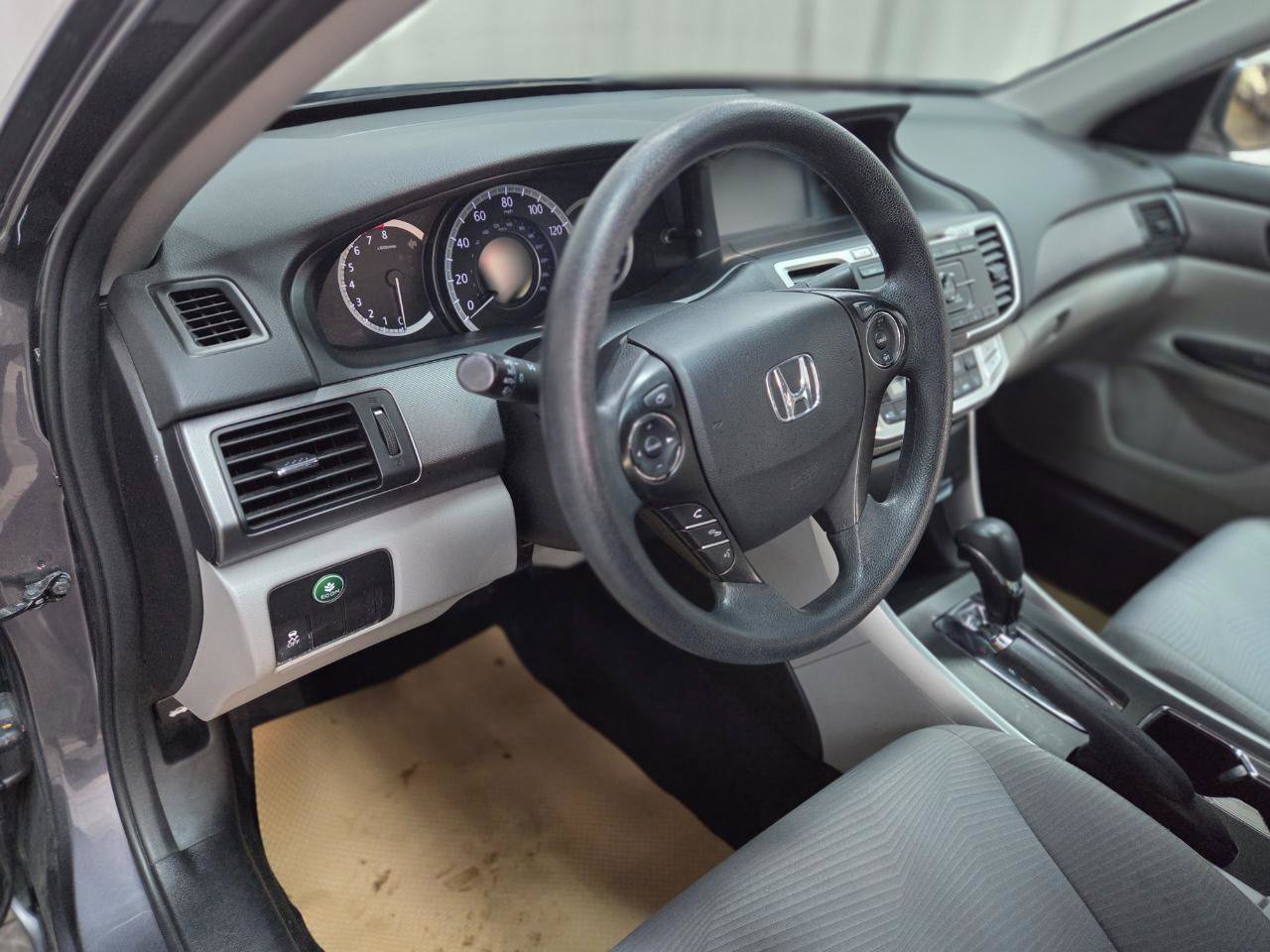 Used 2015 Honda Accord LX image 17