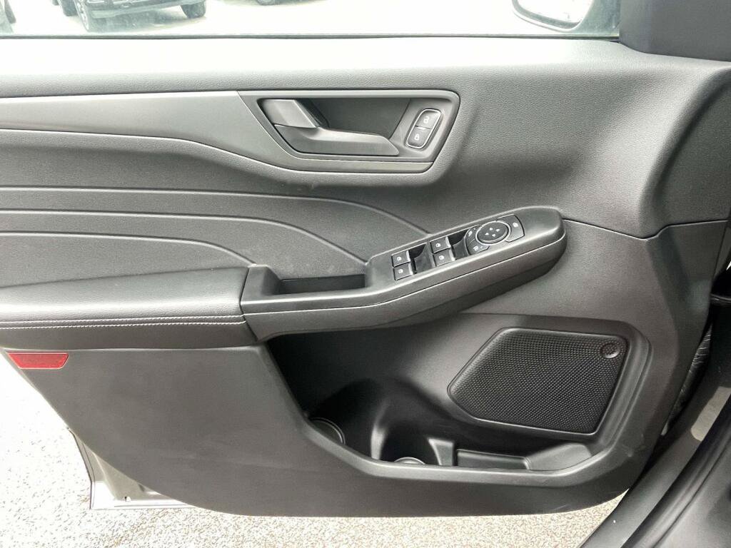 New 2026 Ford Escape Active w/ Cold Weather Package FWD image 27