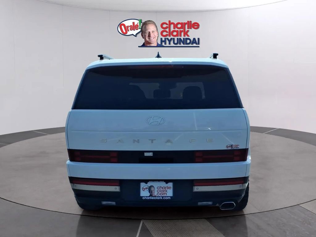 Used 2025 Hyundai Santa Fe Limited image 5